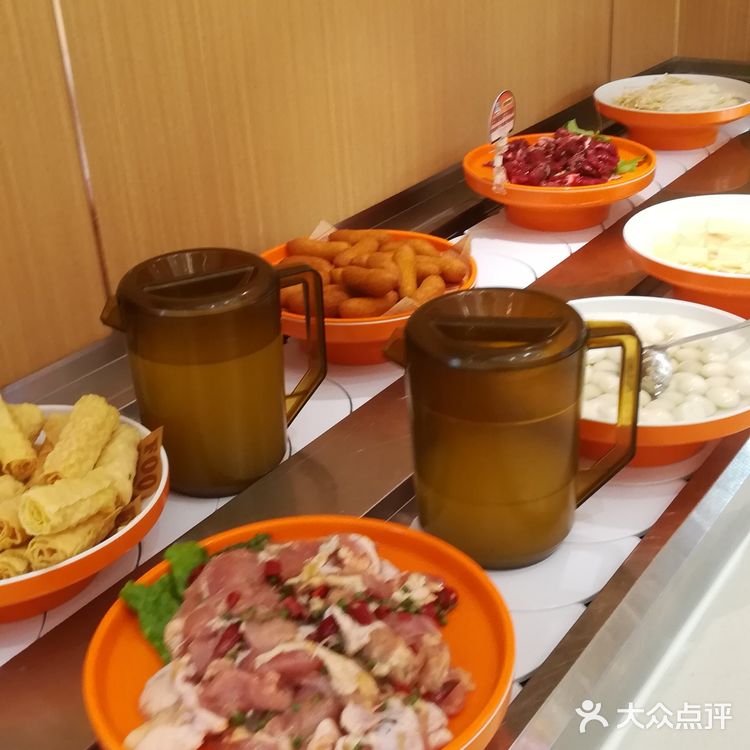味蕾盛宴：探食之十尾鲜自助小火锅