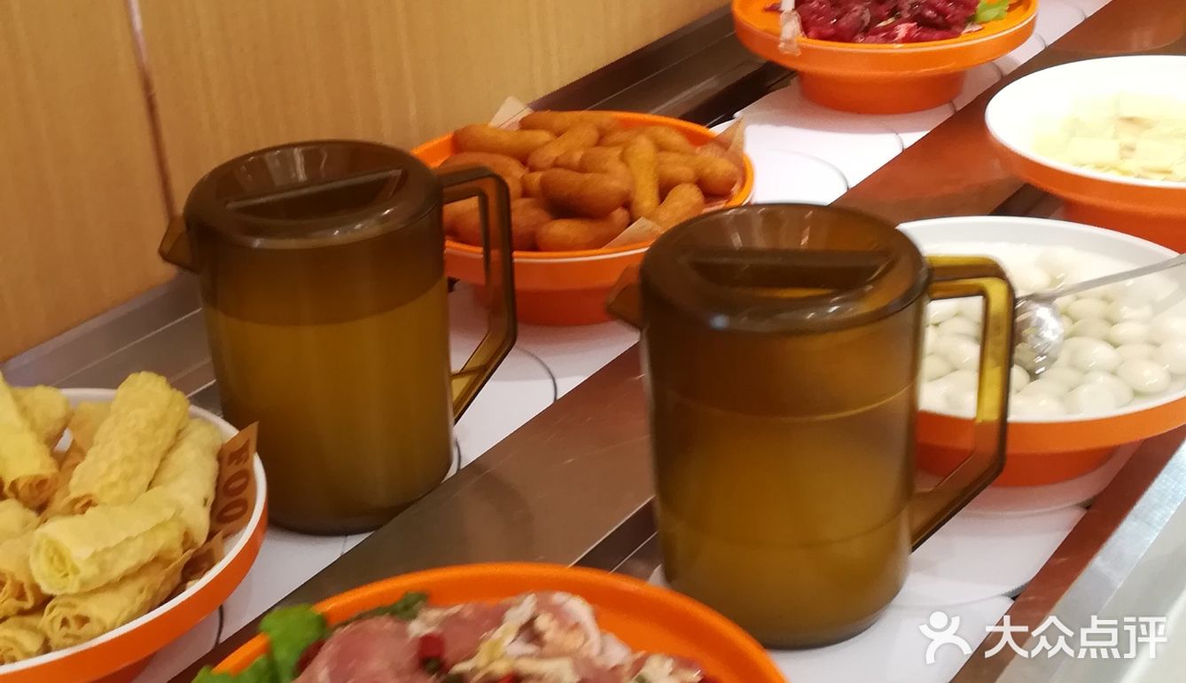 味蕾盛宴：探食之十尾鲜自助小火锅