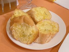 奶酪蒜面包-老井俄式餐厅