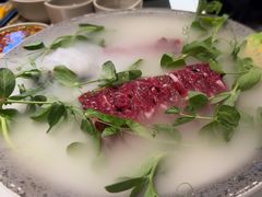 -左庭右院鲜牛肉火锅(金山万达店)