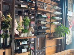 -临界音乐酒馆·小龙虾·江湖菜(华熙LIVE·鱼洞店)