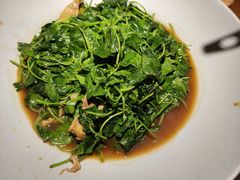 金花菜蚌肉-蜜桃餐厅·伴山(海岸城店)