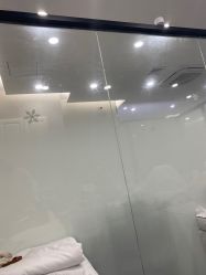 -苗方清颜专业祛痘·皮肤管理