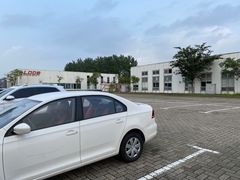 场地-上海国际赛车场卡丁车世界-停车场