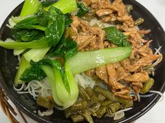 -龙香记桂林米粉(东扬威街11号楼店)