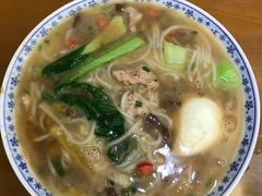 -邱芳粉店(迎宾大道旗舰店)