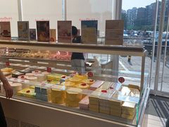 面包甜点陈列柜-好利来(望京中福店)
