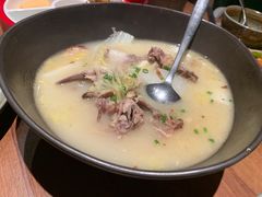 鸭架炖白菜豆腐汤-青年公社烤鸭(宝杨宝龙广场店)