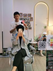 -MONE美发沙龙