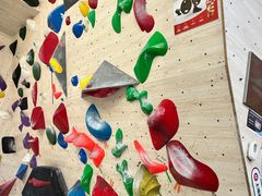 -啸岩馆 Roaring Climbing Gym