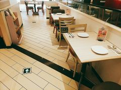 -必胜客(世欧广场店)