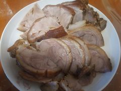 香酱热肘子-傅记酱肉