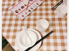 -新大咀港式茶餐厅(宝山万达店)