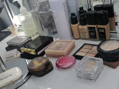 -首脑美容美发化妆美甲培训学校(龙岗校区)