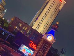 -陆家嘴空中步行连廊