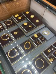 -周大福 CHOW TAI FOOK(新世界百货崇文店)