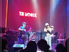 -TZ House音乐现场(来福士中心店)