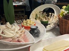 -洪氏嗨捞·猪肚鸡火锅(阳光天地店)