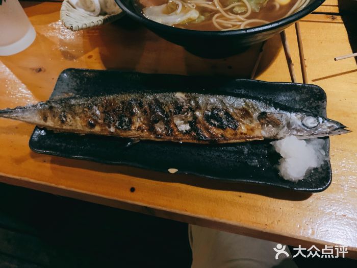 鸟亭·烧鸟居酒屋(天津总店)烤秋刀鱼图片