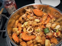 -七欣天香辣蟹火锅(闵行浦江欢乐颂店)