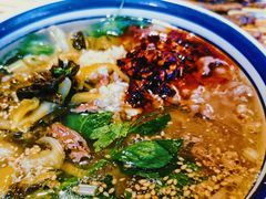 招牌生烫牛肉米线-云阿蛮生烫牛肉米线(景星店)