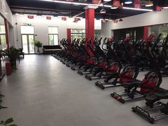 器械区-巅峰减重高端减肥训练营(惠州店)
