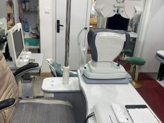 -豪门视光·星趣控·蔡司依视路眼镜代理商(中央大街店)