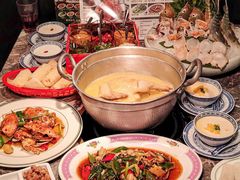 -禄婶鸡煲·打边炉