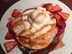 -Pancakes on the rocks(Darling Harbour)