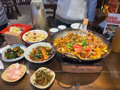 -富正毅三下锅·湘西韵味(天门山索道店)