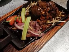 铁锄牛排-穹六人间 people 6(岳阳路店)