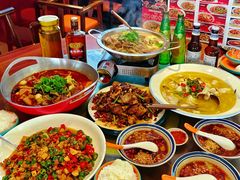 -川流不息·地道川菜·小龙虾(松东路店)