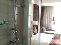 -锦龙国际酒店(天津奥体中心华苑地铁站店)