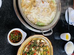 -老来福·非遗酸汤兔(凯旋路店)