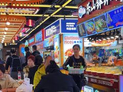 -八一好吃街·高品美食广场