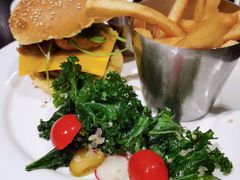 四重芝士牛肉汉堡-bluefrog蓝蛙(恒隆广场店)