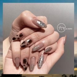 -SixOne六一日式美甲美睫