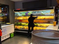 自助取餐区-万记麻辣烫国展总店