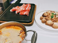 -红鼎豆捞·非遗鲍皇汤火锅(宝丰路店)