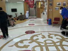 -雅悦齿科(顾村公园店)