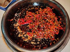 红汤锅底-江二娃串串香(科园四路总店)