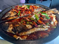 -鸣记脆皮烤鱼·海鲜烤鱼(三八广场店)