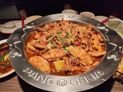 -胖哥俩肉蟹煲(上海悦荟广场店)