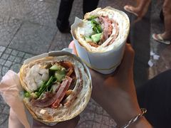 -Bánh Mì Huynh Hoa