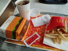 -麦当劳(滨河路DT店)