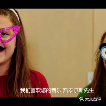 小姑娘最后也顺利实现愿望得到了梦寐以求的小狗崽