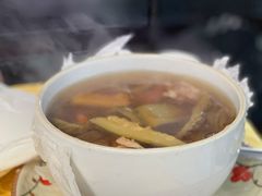 苦尽甘来苦瓜蚝豉猪脊骨汤-海鲜街菜馆(海珠南路店)