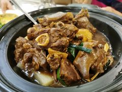 生燜羊肉煲-新兴家喻酒家·羊城名宴(昌岗店)