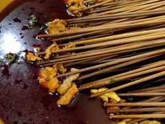 -拈签一笑黄牛肉辣卤串串