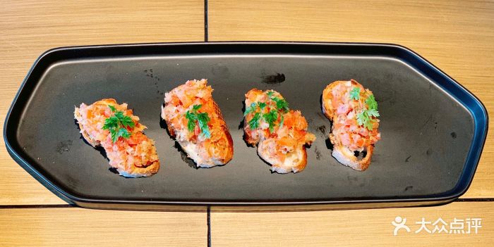 半糖azucar gastro lounge吞拿鱼塔塔图片